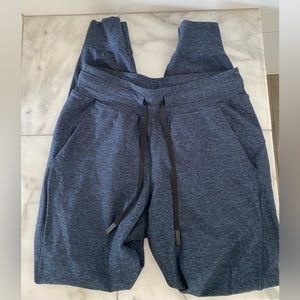Lululemon ready to rulu size 4